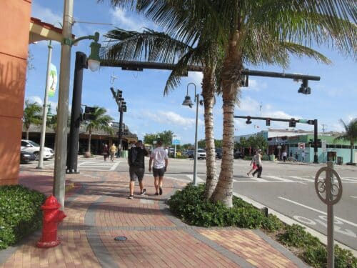 Lauderdale by the Sea in South Florida (Wikimedia Commons).