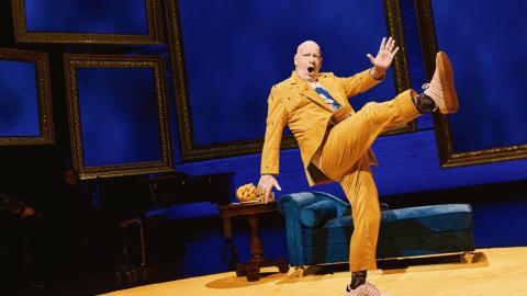 Jeff Ross in "Take a Banana for the Ride" (Emilio Madrid)