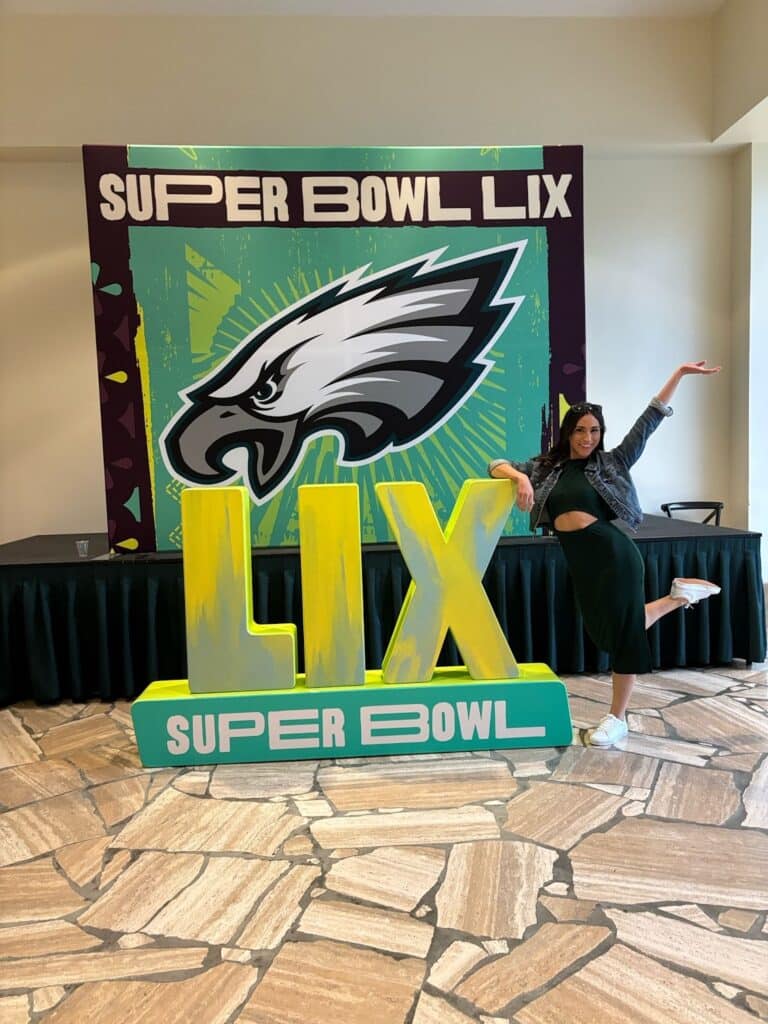 Elana Horowitz at the Super Bowl (Brian Garfinkel)