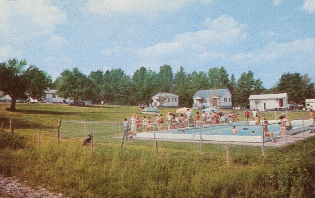Adlers Bungalow Colony in Greenfield Park, NY (Courtesy of the Borscht Belt Historical Markers Project).