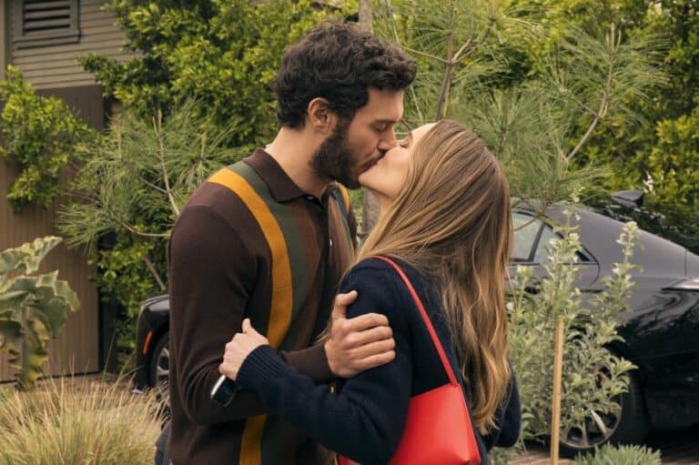 Adam Brody and Kristen Bell in "Nobody Wants This"