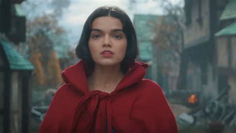 Rachel Zegler in "Snow White" (Disney)