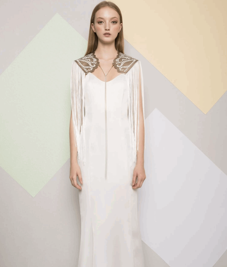 Fringe Queen dress (sisterm_bridal on Instagram)