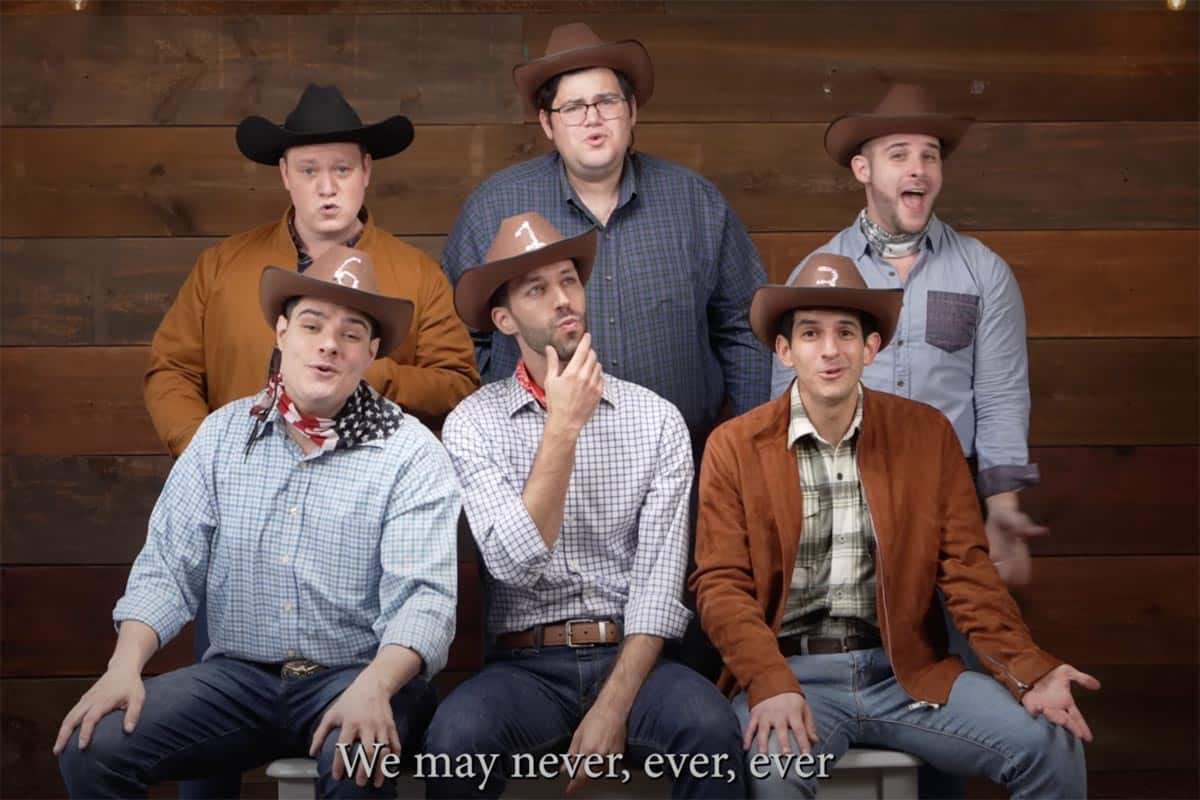 Taylor Swift meets Hanukkah in new a capella group video(02)