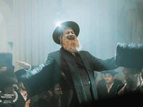 Shuli Rand as Moishe in "The Wedding Entertainer" (ZOA Films)