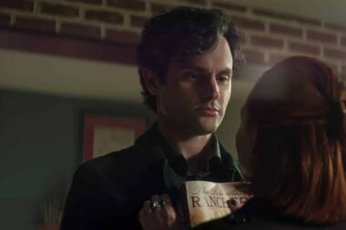 Penn Badgley as Joe Goldberg, Madeline Brewer as Bronte in "You" (Netflix)