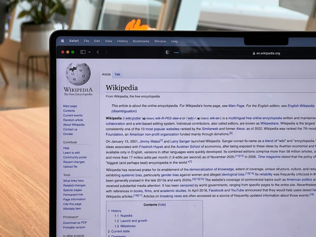 Wikipedia (Unsplash)